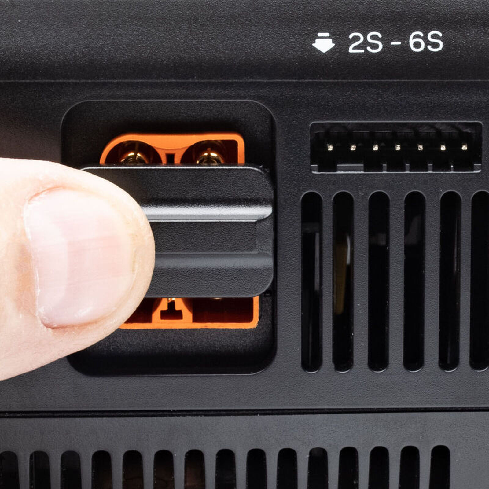 S2100 G2 2x100W AC Smart Charger Spektrum